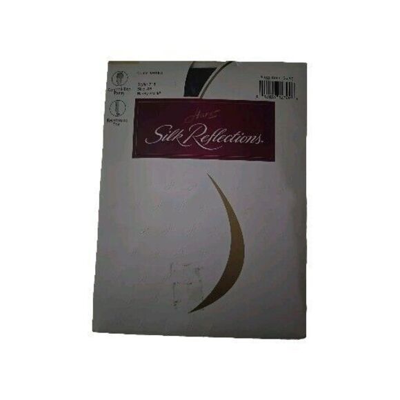 Hanes Control Top Silk Reflections Silky Sheer BARELY Black AB 718 Pantyhose - Picture 1 of 4